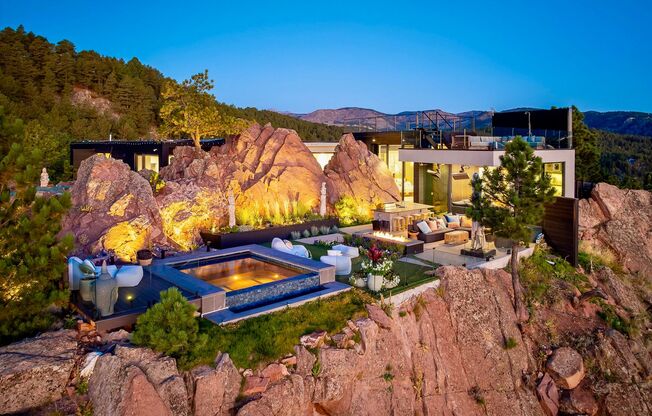 Private Foothills Sanctuary Minutes from Downtown | 5BD/4.5BA | Unlimited Views