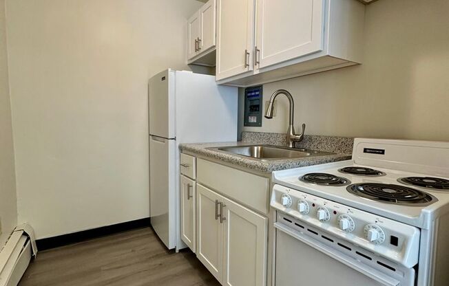 Studio, 1 bath, $805, Unit 107