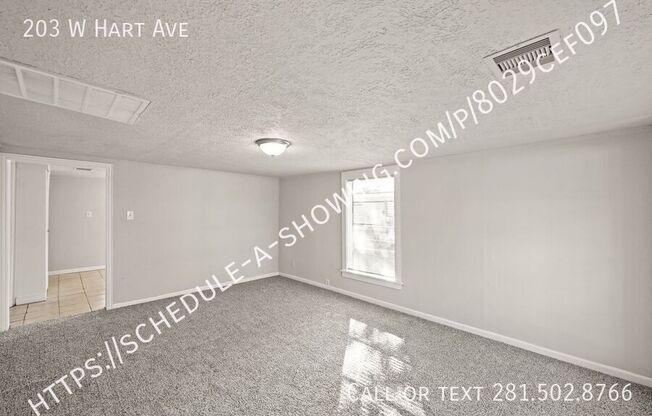 203 W HART AVE
