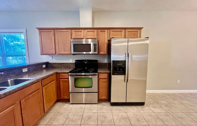 3 beds, 2 baths, $2,100