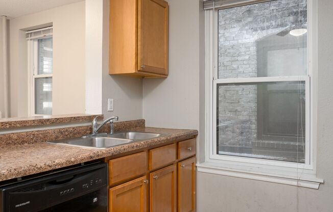 Studio, 1 bath, 655 sqft, $895, Unit 1402-07