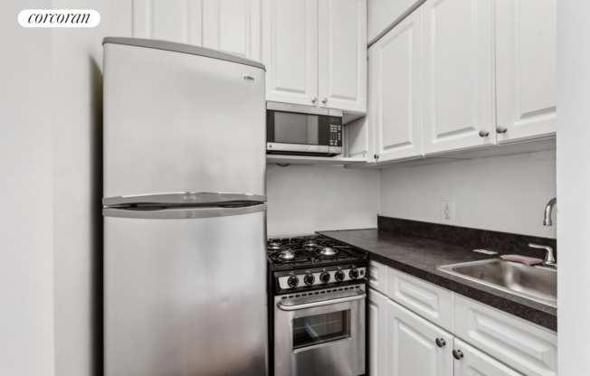 Studio, 1 bath, $2,395, Unit 3J