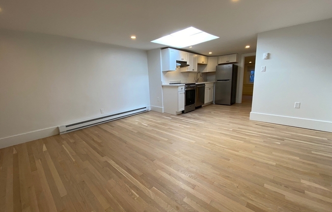 85 CHARLES ST
