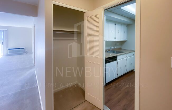 1 bed, 1 bath, 765 sqft, $835, Unit TH 405