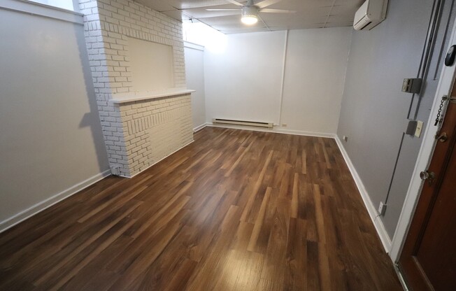 1 bed, 1 bath, $1,289, Unit B4