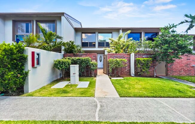 Video! Waterfront Townhouse w/Boat Dock!