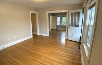 2 beds, 1 bath, 1,000 sqft, $2,200, Unit 2