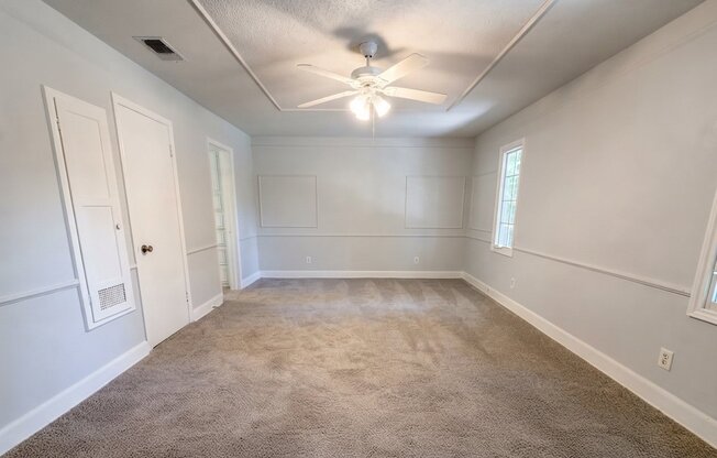 1115 FORESTBURG DR