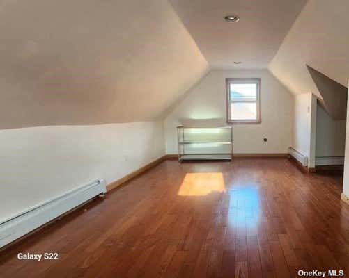 3 beds, 2 baths, $3,500