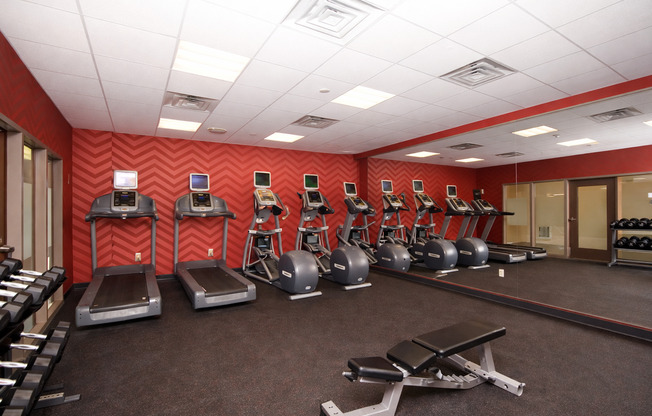 2 beds, 2 baths, 967 sqft, $2,000, Unit 101