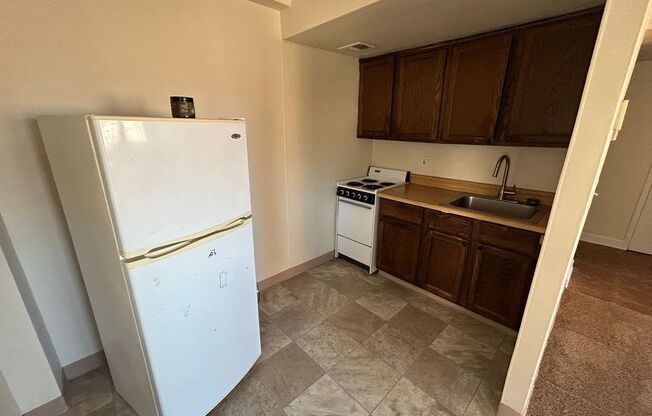 1 bed, 1 bath, $895, Unit 503