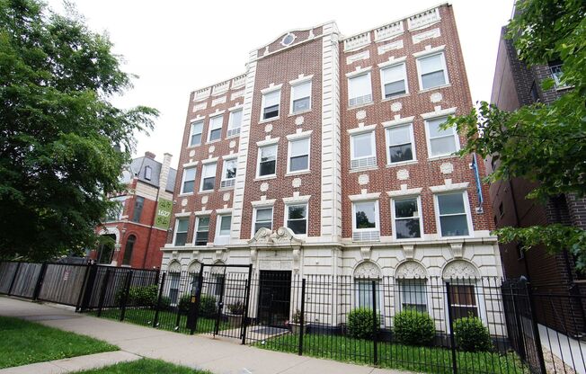Studio, 1 bath, 332 sqft, $1,295, Unit 4C