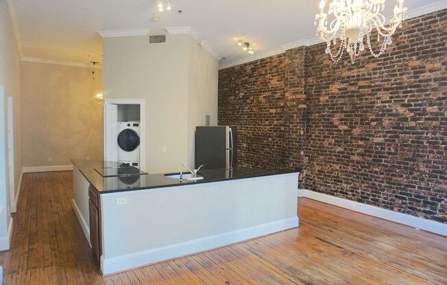 STUDIO | HISTORIC DISTRICT | BROUGHTON STREET
