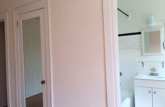 2 beds, 2 baths, 775 sqft, $2,025, Unit 206