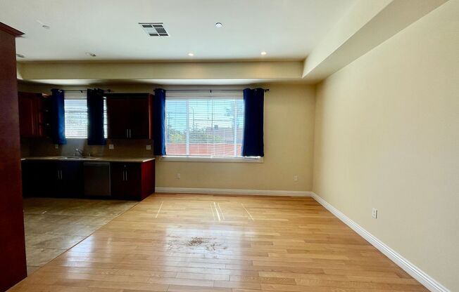 Spacious 3-Bedroom, 2.5-Bathroom Townhouse in Private Gated Community - MOVE IN READY