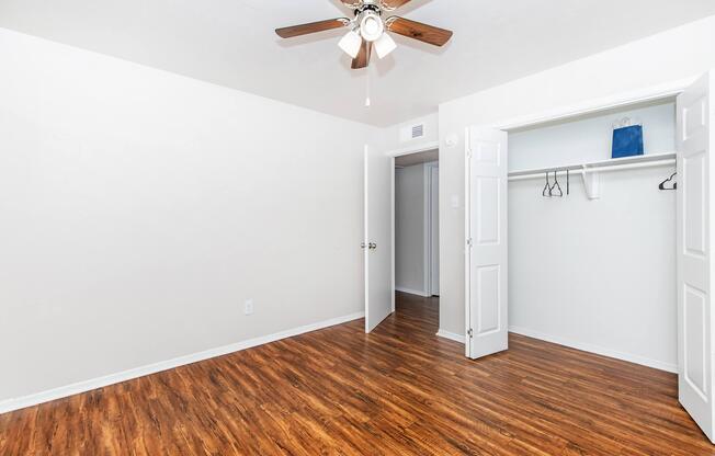 3 beds, 1.5 baths, 1,125 sqft, $1,495