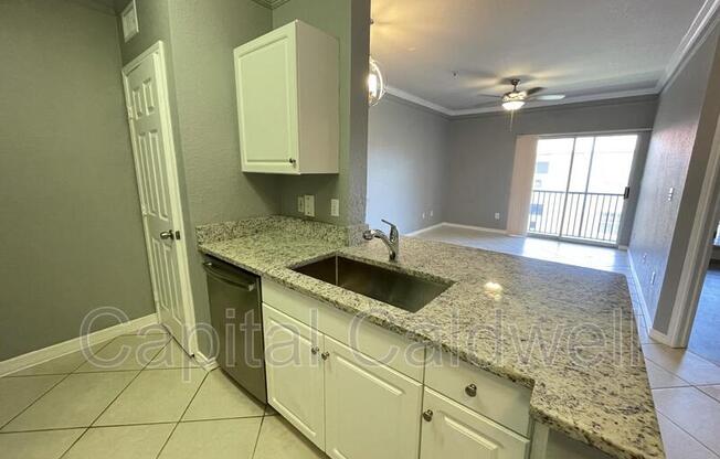 4323 BAYSIDE VLG DR