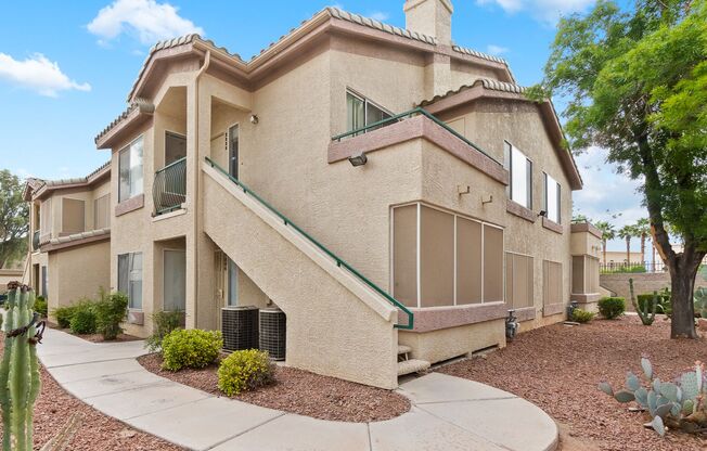 Beautiful 2 Bedroom Condo with Community Pool in Whitney, Las Vegas!