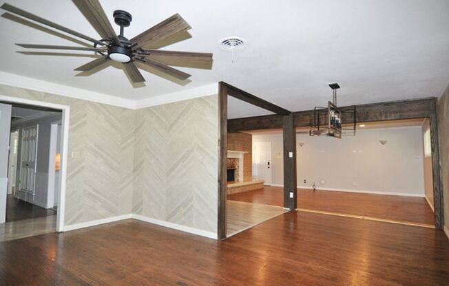 Spacious 3-3-2 on corner lot in Hurst, HEB ISD!