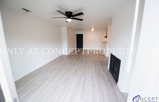 2 beds, 1 bath, 894 sqft, $1,599, Unit 23