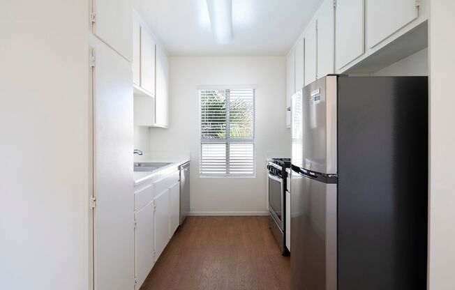 Four Winds Apartments