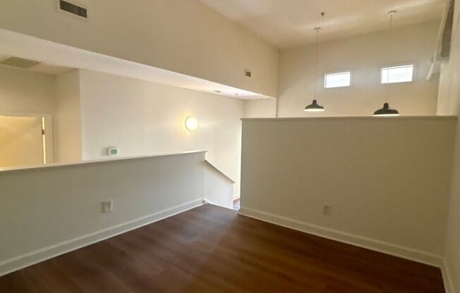 2 beds, 2 baths, 900 sqft, $2,299, Unit 426