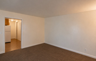 1 bed, 1 bath, $1,100, Unit 19
