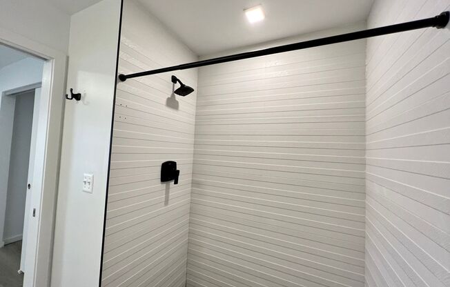 1 bed, 1 bath, 504 sqft, $1,665, Unit 412