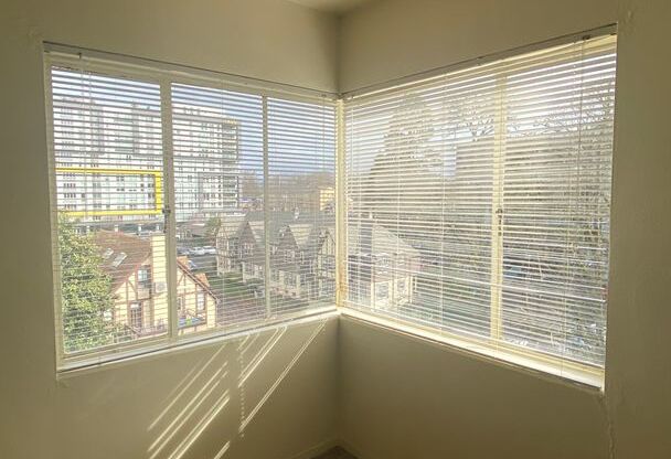 1 bed, 1 bath, 548 sqft, $1,249, Unit 505B