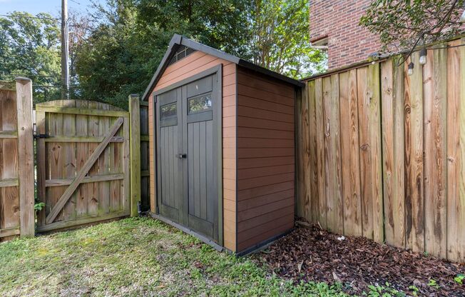 3 beds, 2.5 baths, $5,228