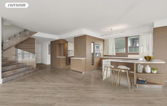 4 beds, 4.5 baths, 3,815 sqft, $30,000, Unit PHA