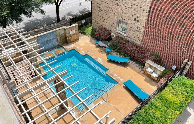 2 beds, 2 baths, 1,250 sqft, $1,699, Unit 1320