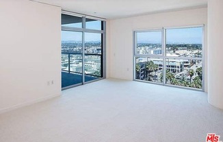 13650 MARINA POINTE DR
