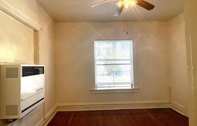 1 bed, 1 bath, 550 sqft, $1,125, Unit 305