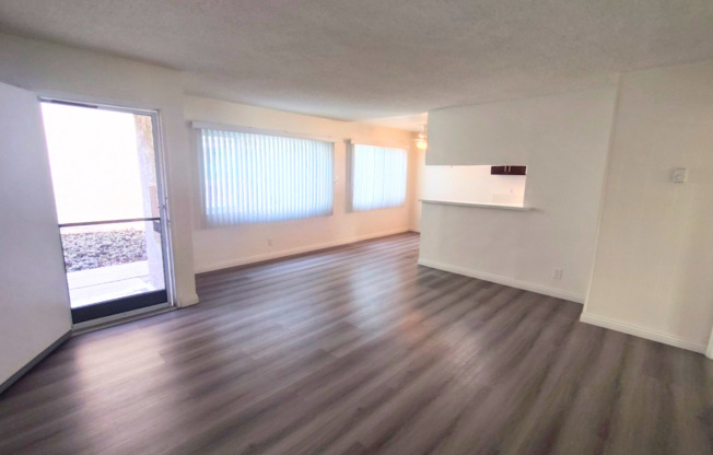 4281 Green Ave Los Alamitos, CA 90720