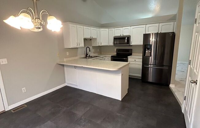 5 Bedroom 3 Bathroom House in Spanish Fork!