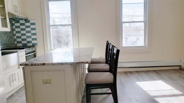 124 17 18 AVE