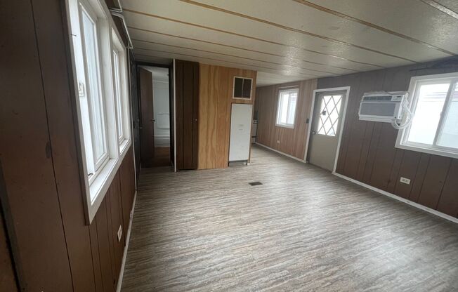 Sun &amp; Sands Mobile Home Court