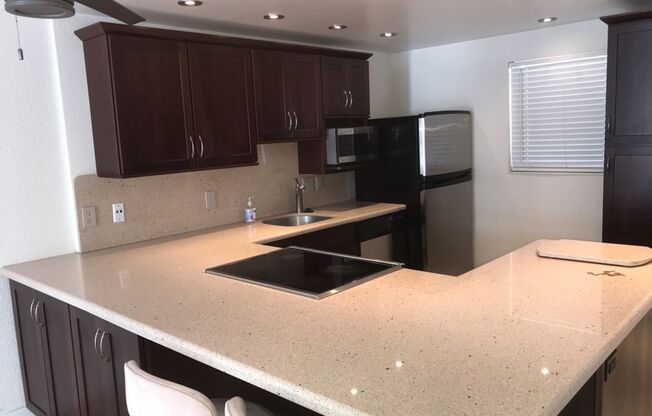 1 bed, 1.5 baths, $1,950, Unit 104