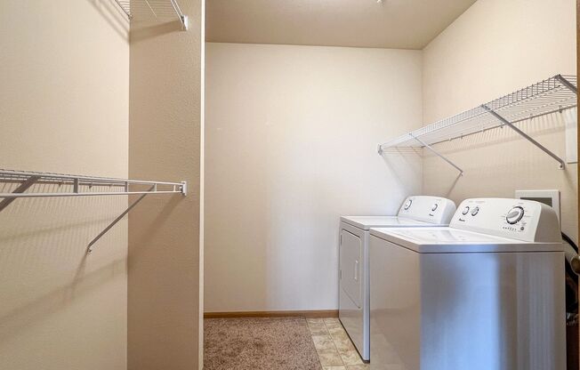 2 beds, 2 baths, 1,286 sqft, $1,550, Unit ML 525-05