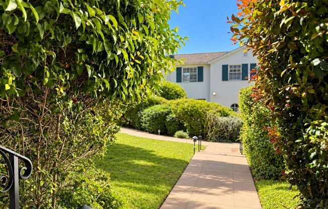 North Berkeley 3BR | 1,445 SF | Steps to UC Berkeley | Furnishing Options