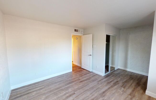 1 bed, 1 bath, 630 sqft, $995, Unit 18