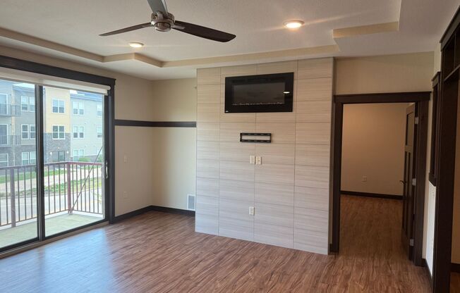 1 bed, 1 bath, 825 sqft, $1,435, Unit 2-205