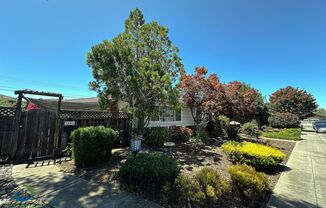 $2995 - 2 Bed/1.5 Bath Duplex in Santa Clara w/ Attached Garage