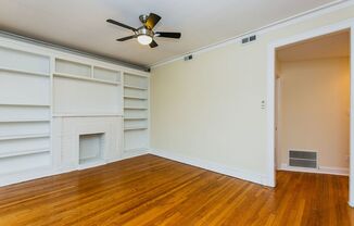 2 beds, 1 bath, $1,750, Unit 435-2S