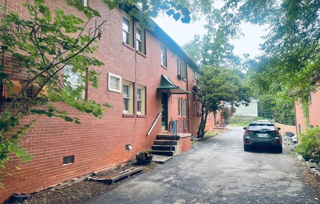 Greenwood Ave