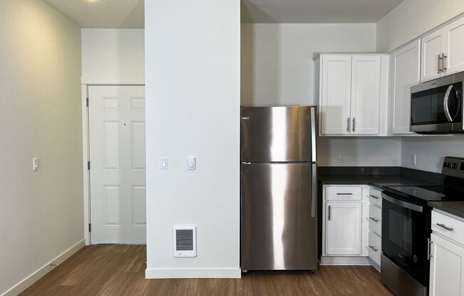 1 bed, 1 bath, 655 sqft, $1,475