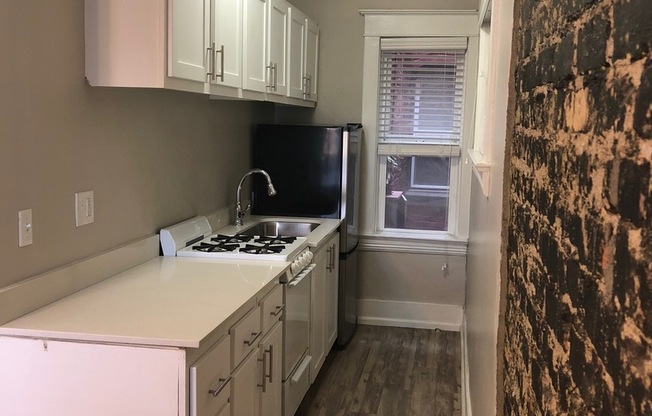 S0180 - Pettygrove Apartments