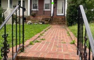 721 K ST NE