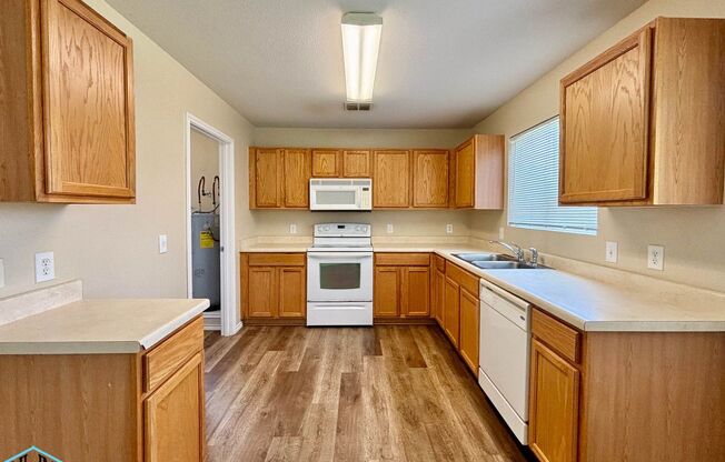 A Residence of Exceptional Space and Comfort Nestled in a Serene Neighborhood, Conveniently Located to USAA, the Medical Center and IH 10!